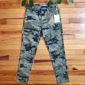 Nili Lotan Pants High-Rise Denim Jeans Green Camo Printed - size 0 / 24